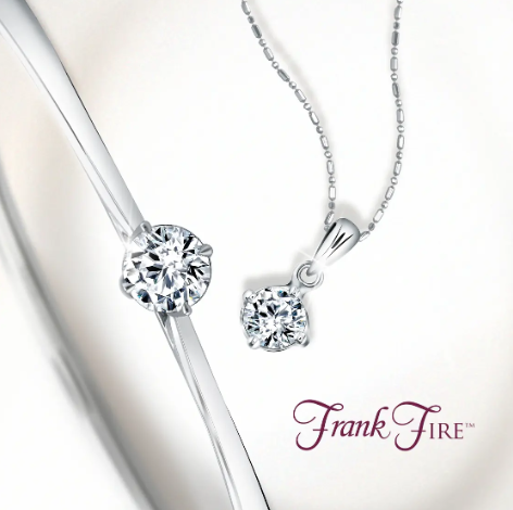 Bingung Cari Kado Lamaran? Simak Inspirasi Liontin Kalung sebagai Seserahan Mewah